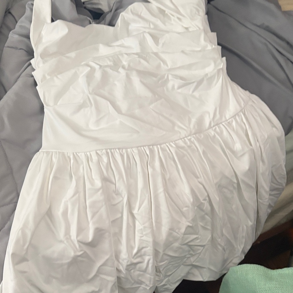White Sleeveless Dress